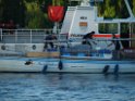 Motor Segelboot mit Motorschaden trieb gegen Alte Liebe bei Koeln Rodenkirchen P177